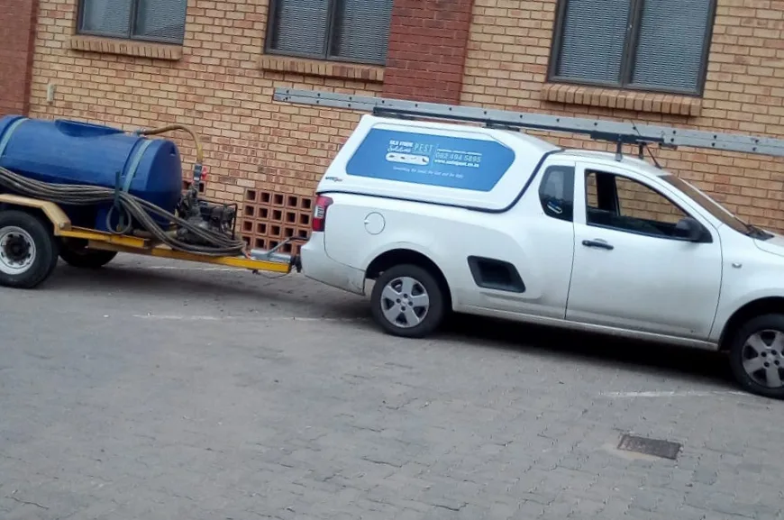 The tank trailer hitched to a Solid Pest bakkie
